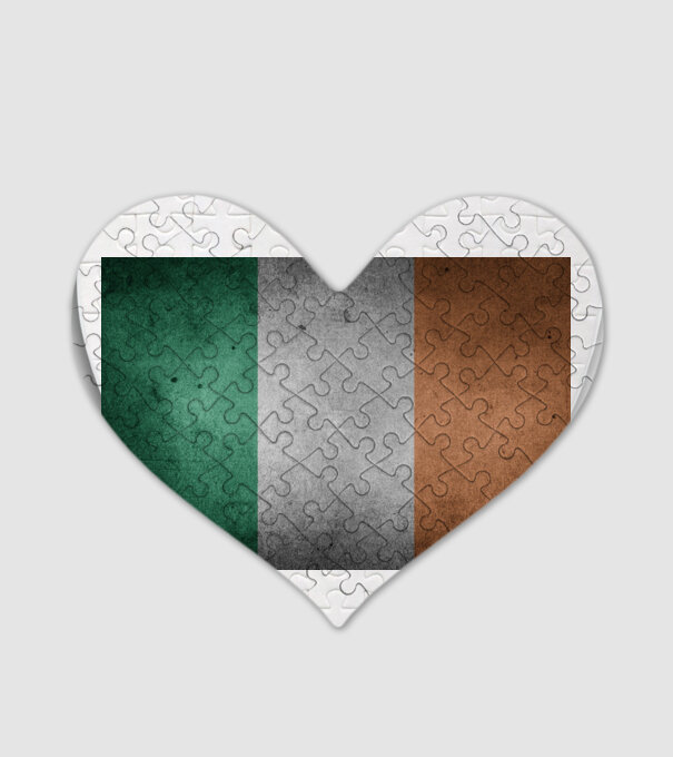 IRELAND model alb pe tricou