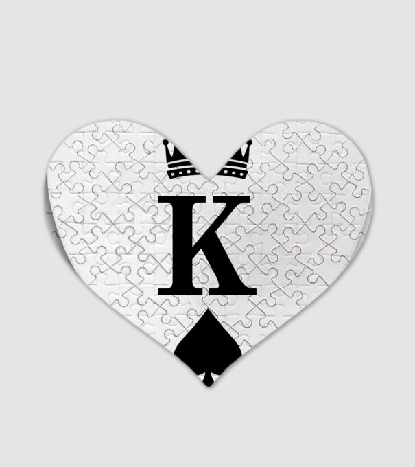 King model alb pe tricou
