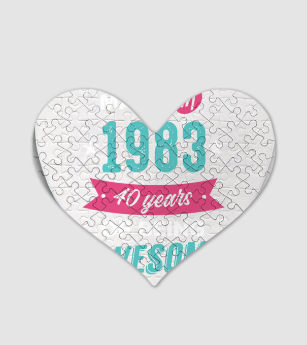 Made in 1983 model alb pe tricou