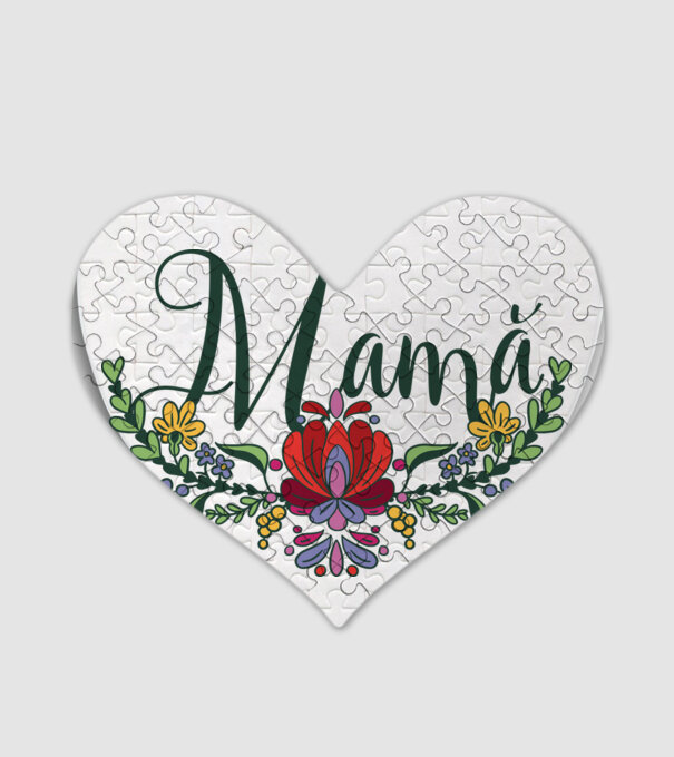 Mamă model alb pe tricou