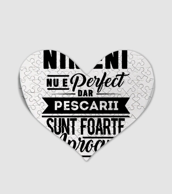Nimeni nu e perfect, dar pescarii sunt foarte aproape model alb pe tricou