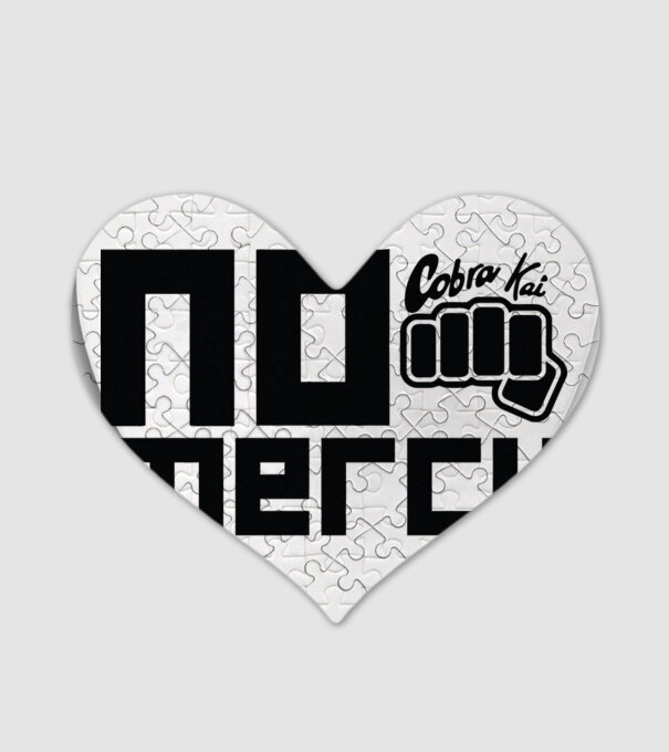 No mercy cobra kai model alb pe tricou
