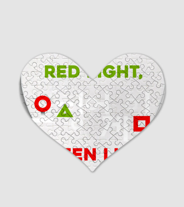 red light green light model alb pe tricou