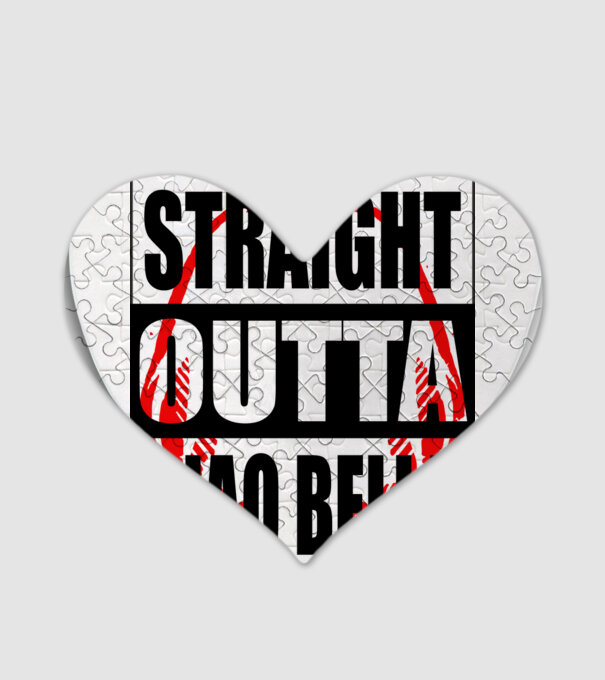 straight outta bella ciao model alb pe tricou