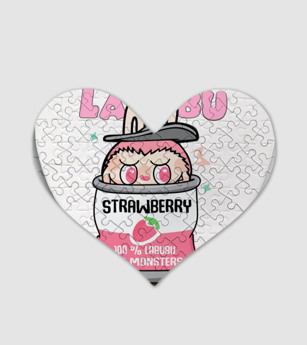 Strawberry Labubu model alb pe tricou