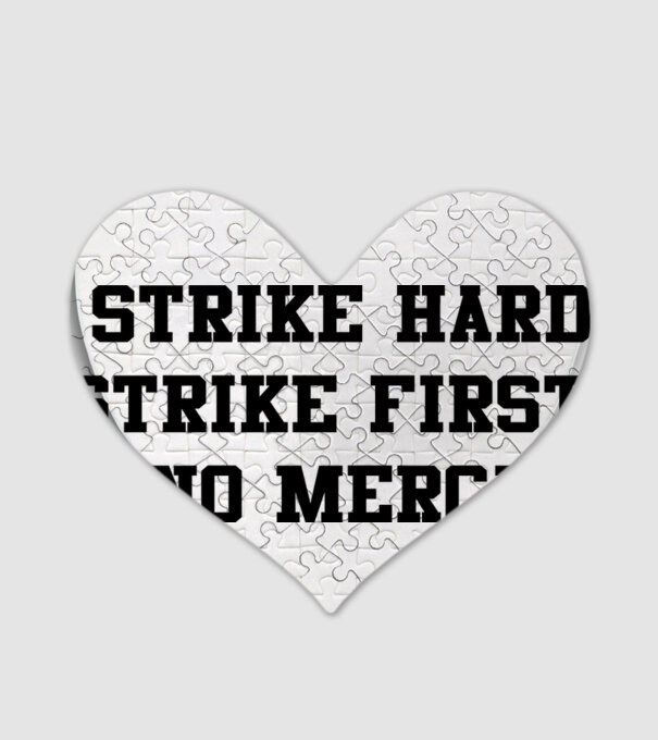 Strike hard strike first quote model alb pe tricou