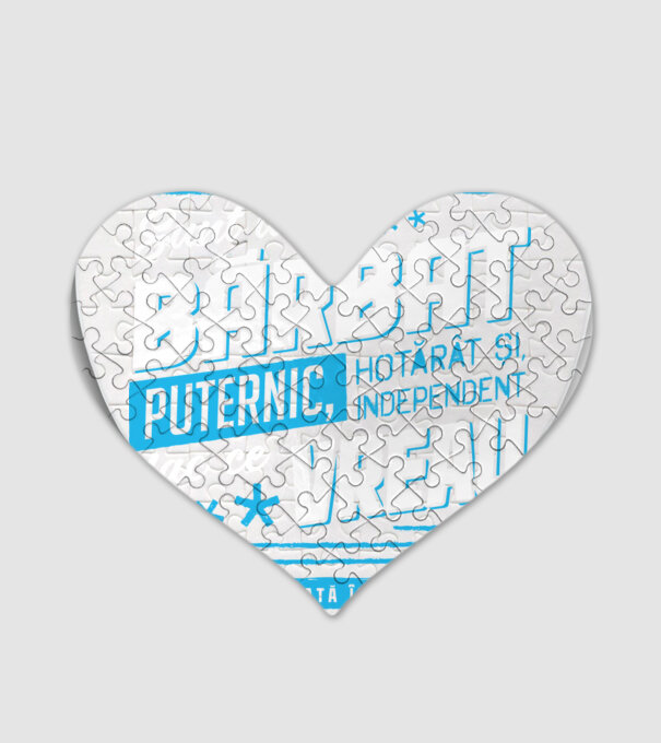 Sunt un bărbat puternic model alb pe tricou