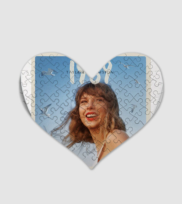 Taylor Swift cover model alb pe tricou