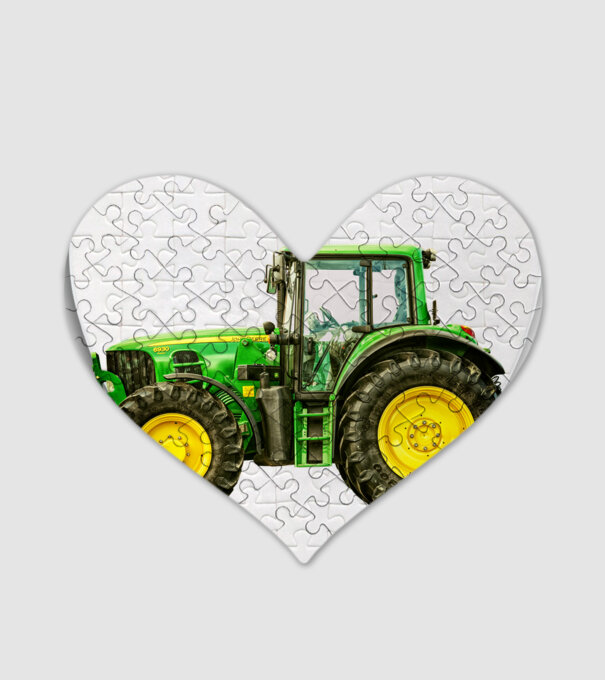TRACTOR model alb pe tricou