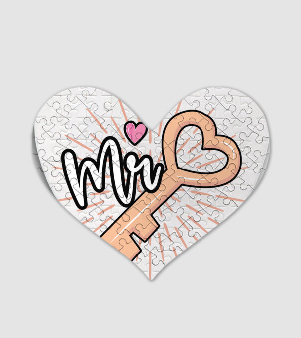 Mr key to the heart model alb pe tricou