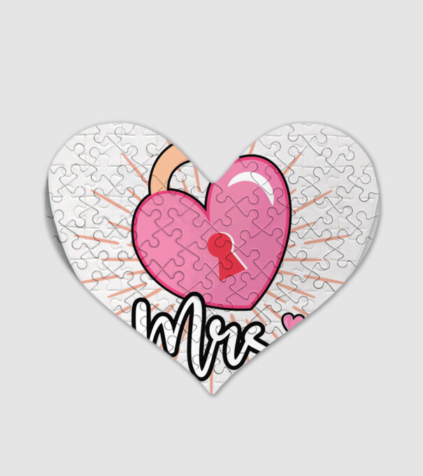 Mrs key to the heart model alb pe tricou