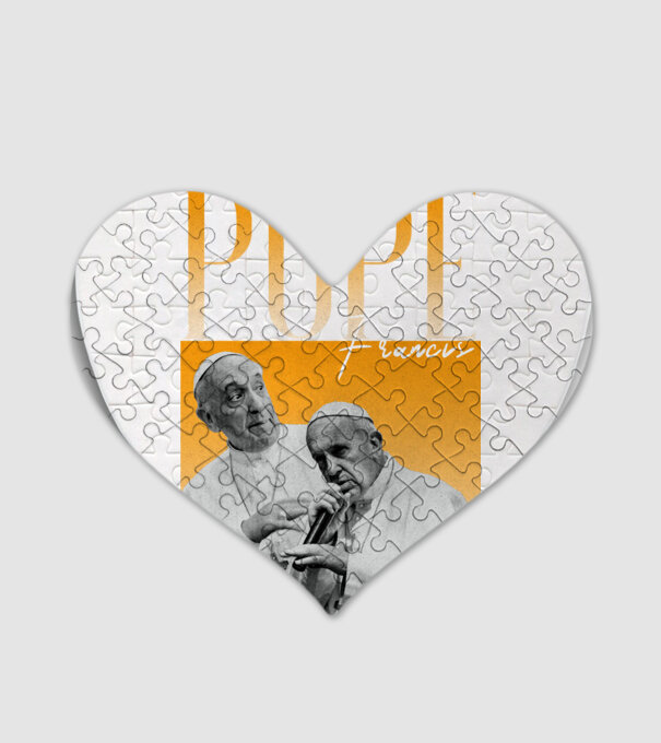 Pope Frances 90s poster model alb pe tricou