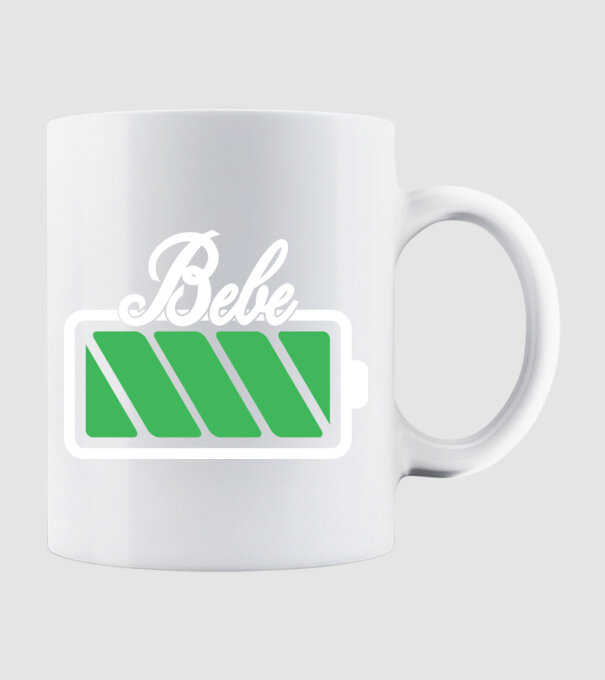 Bebe încărcat model alb pe tricou