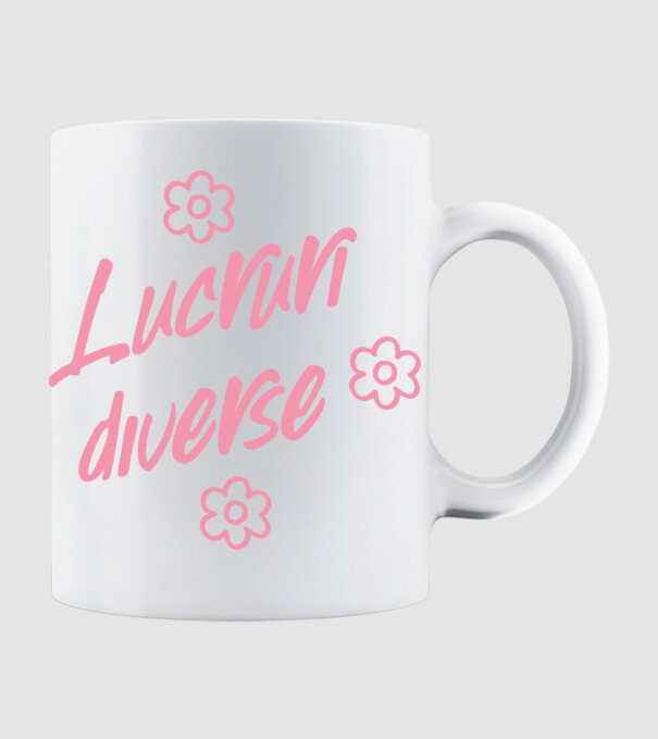 Lucruri diverse model alb pe tricou