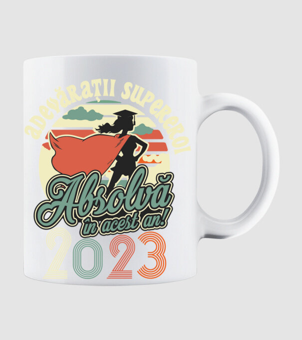 Adevărații supereroi model alb pe tricou