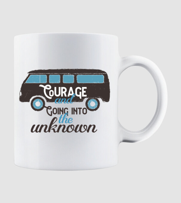 Autobuze model alb pe tricou