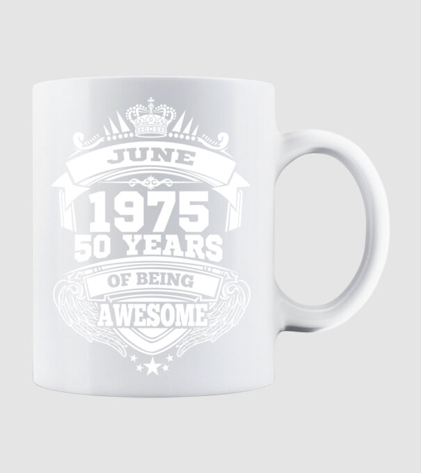 Awesome being of june 1975 model alb pe tricou