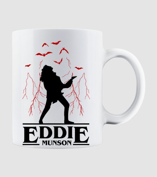 eddie munson stranger things model alb pe tricou