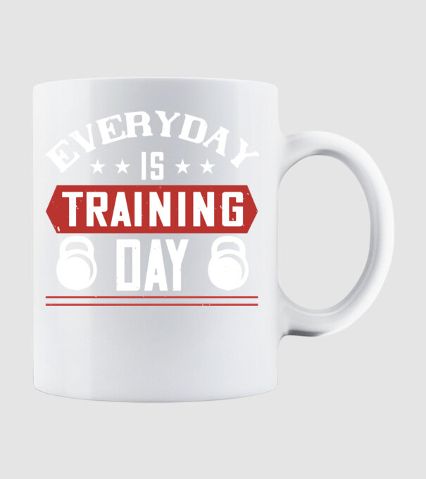 everyday is training day model alb pe tricou