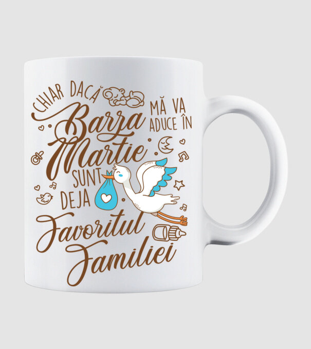 Favoritul familiei MARTIE model alb pe tricou