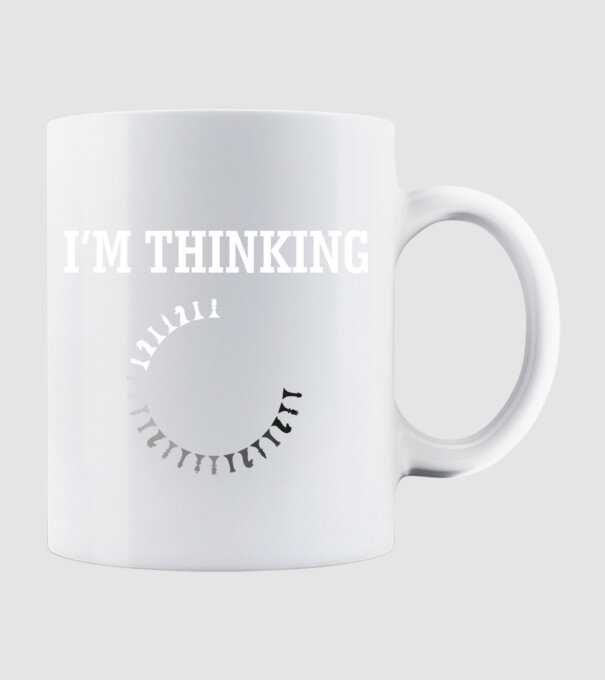 Im thinking model alb pe tricou