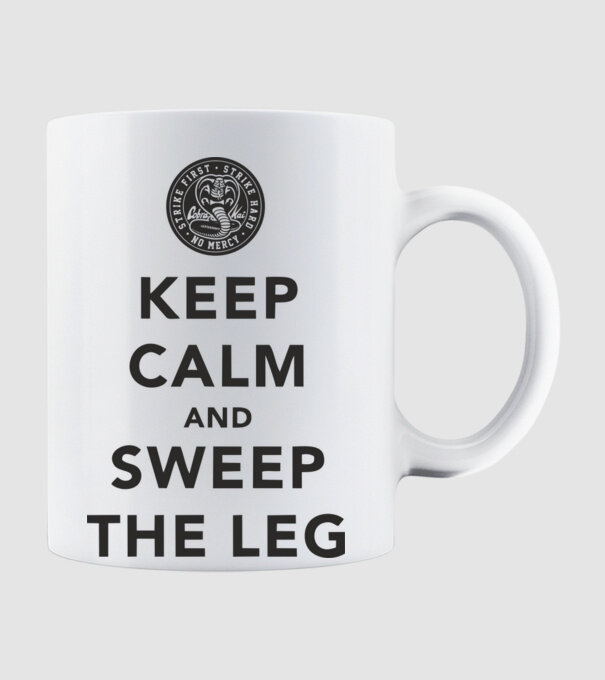 Keep calm and weep the leg cobra kai model alb pe tricou