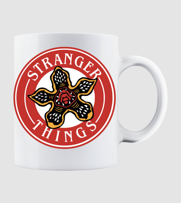 stranger things logo bucks model alb pe tricou