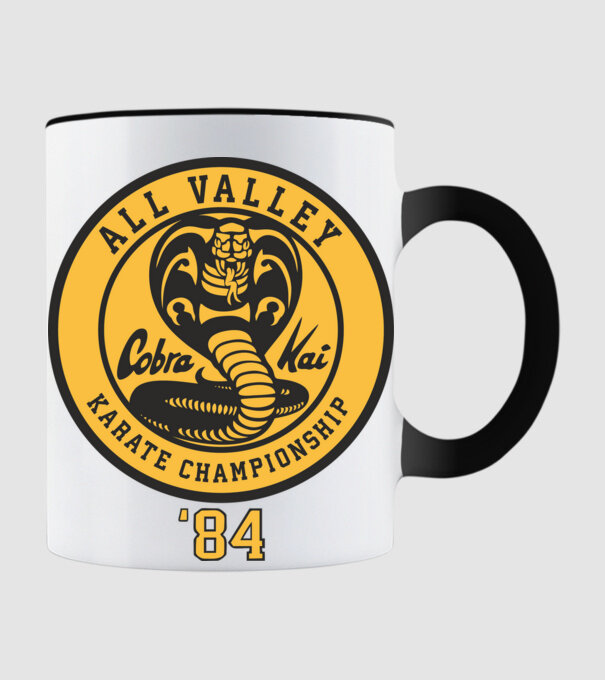 all valley karate cobra kai model negru pe tricou