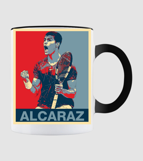 Carlos Alcaraz model negru pe tricou