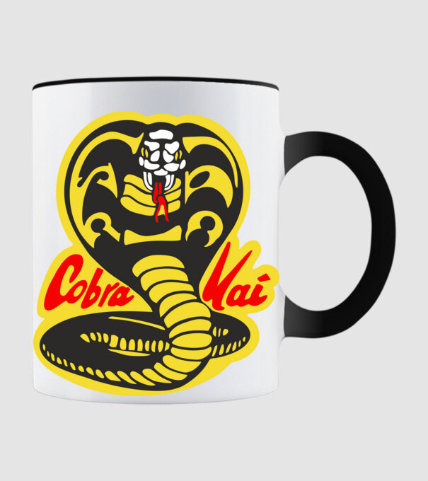 cobra kai logo model negru pe tricou