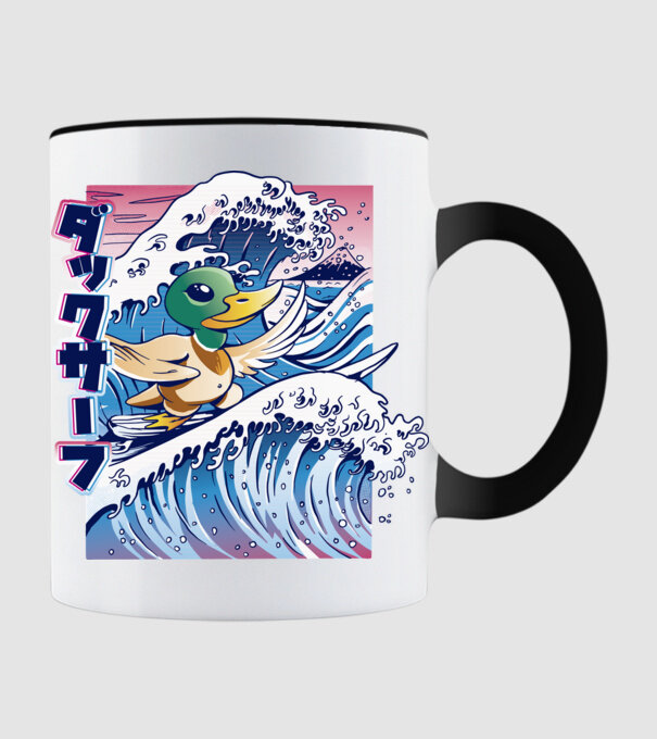 Surfer Duck model negru pe tricou