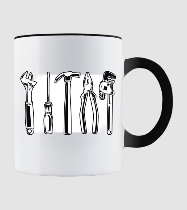 Tools model negru pe tricou