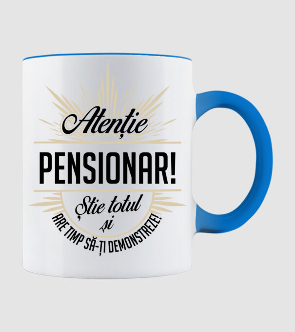 Atenție pensionar! Știe totul și are timp să-ți demonstreze! model albastru deschis pe tricou