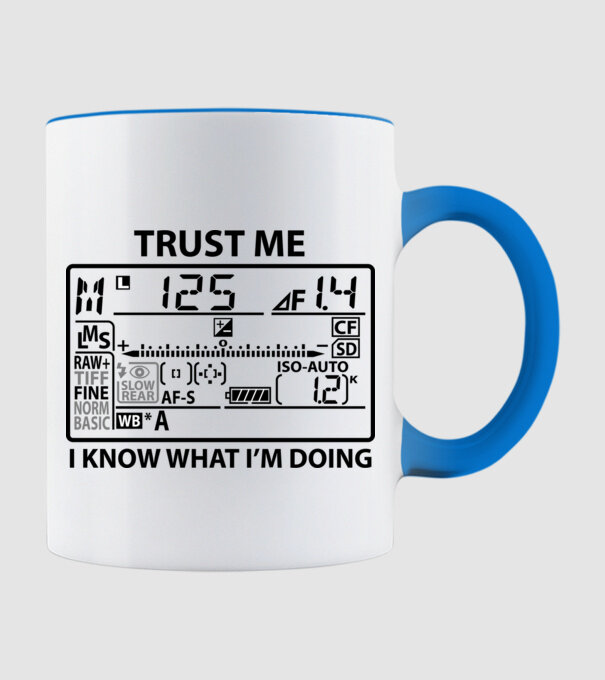Trust me i'm a photographer model albastru deschis pe tricou
