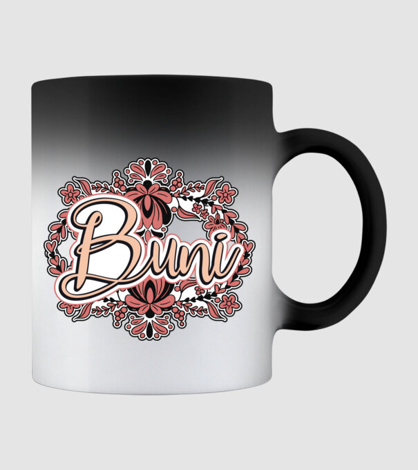 Buni model negru pe tricou