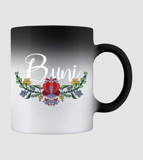 Buni model negru pe tricou