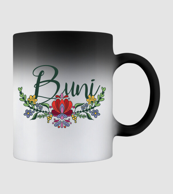 Buni model negru pe tricou