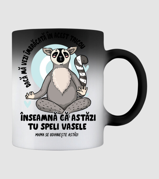 Dacă o vezi îmbrăcată în acest tricou, înseamnă că astăzi tu speli vasele. Mama se odihnește astăzi. model negru pe tricou
