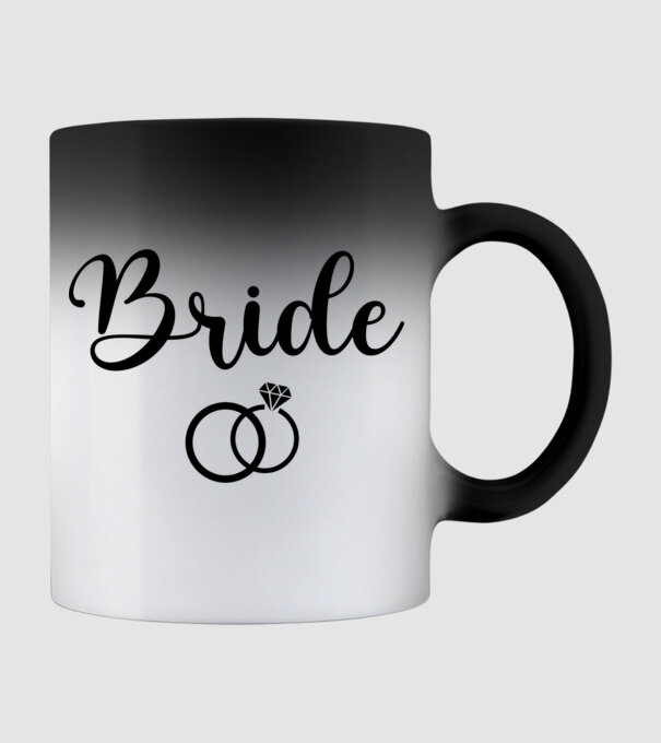 Bride model negru pe tricou