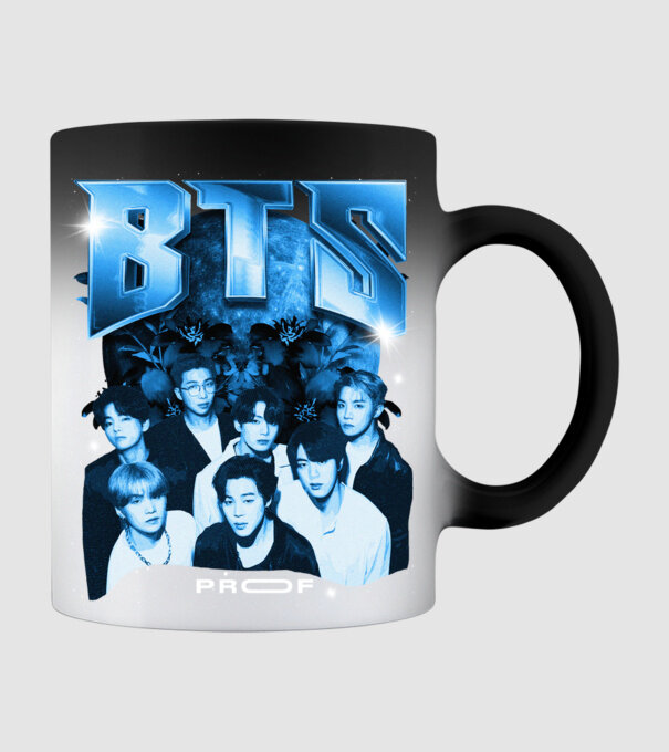 BTS model negru pe tricou