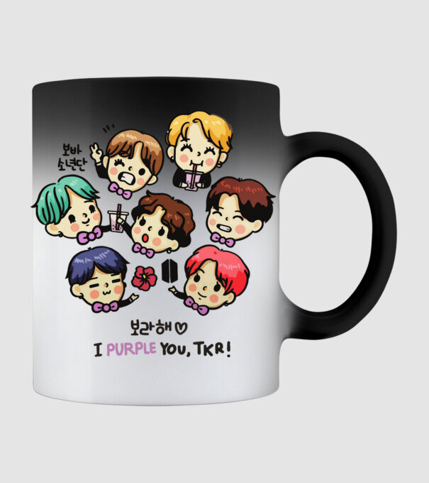 BTS chibi model negru pe tricou