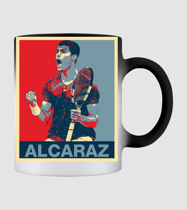 Carlos Alcaraz model negru pe tricou
