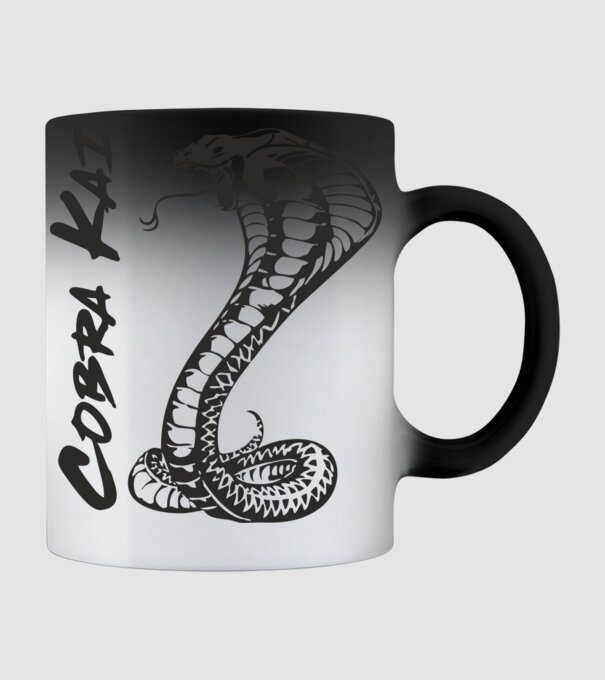 cobra kai black model negru pe tricou