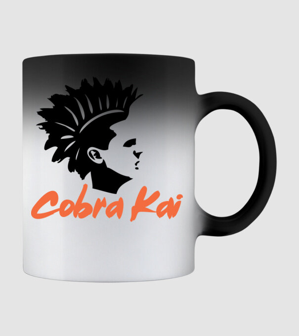 cobra kai punk model negru pe tricou