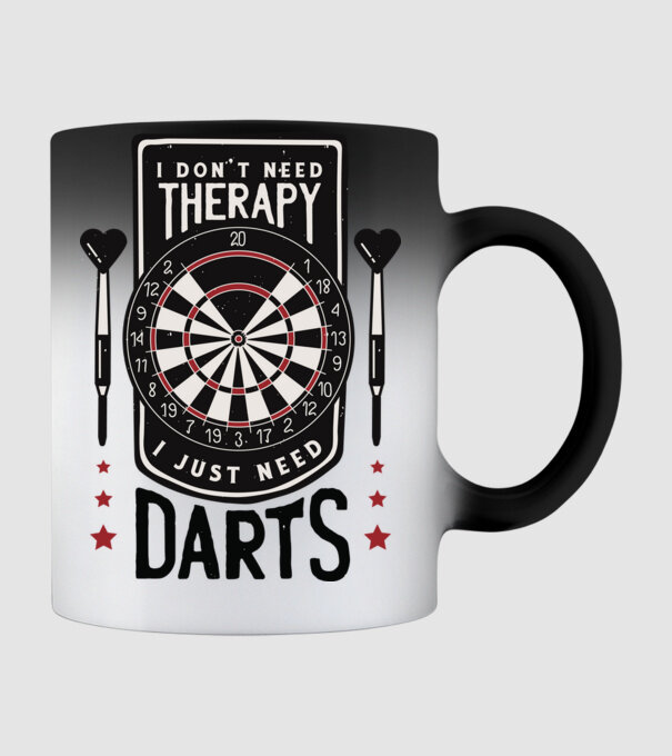 Darts Therapy model negru pe tricou