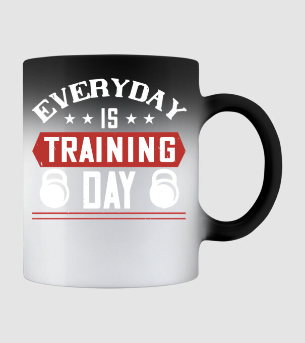 everyday is training day model negru pe tricou