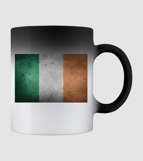 IRELAND model negru pe tricou