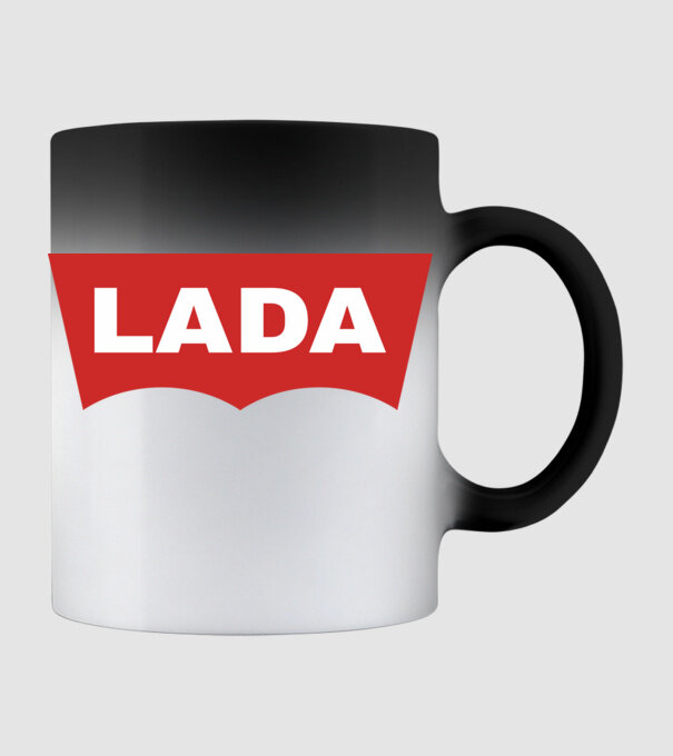Lada Levis model negru pe tricou