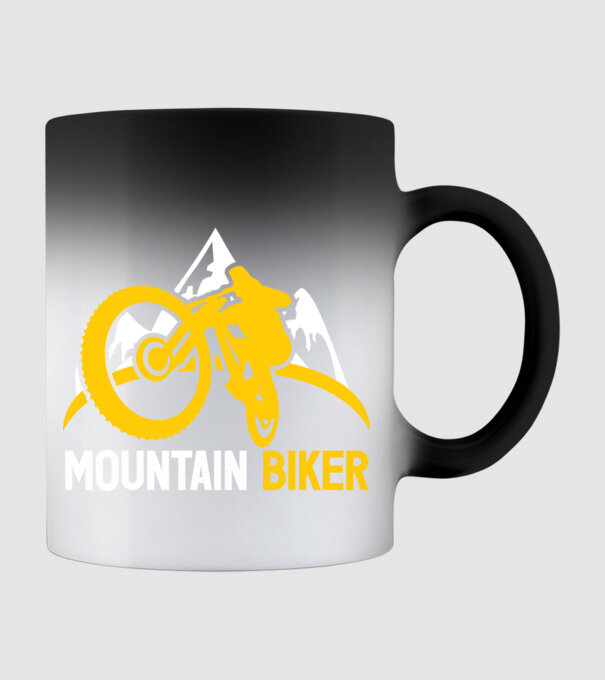 mountain biker model negru pe tricou