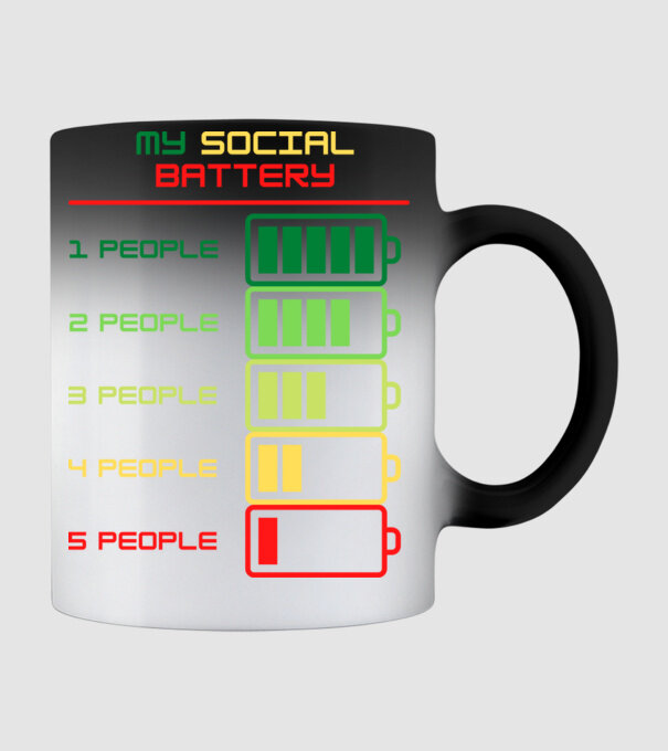 My social battery model negru pe tricou